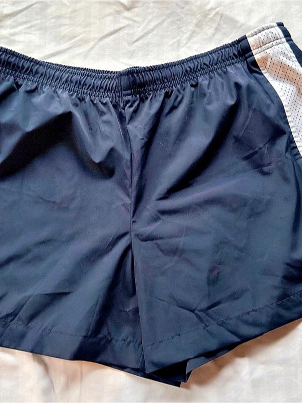 Nike Color Block Athletic Shorts in Navy Blue & White Women’s Large 12-14 Like N